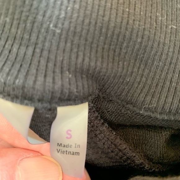 ATHLETA black workout hoodie jacket 3/4 zip back ruching thumb cuts small - Picture 5 of 9